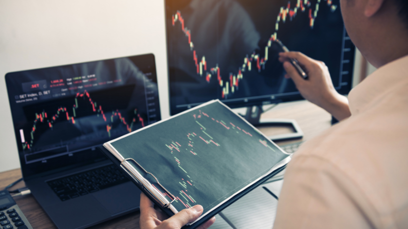 Descubra com Rodrigo Balassiano como FIDCs baseados em recebíveis SaaS podem se tornar alternativas inovadoras e seguras de investimento.